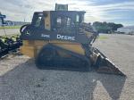 John Deere 323E