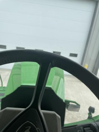 John Deere 412R