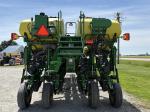 John Deere 1775NT