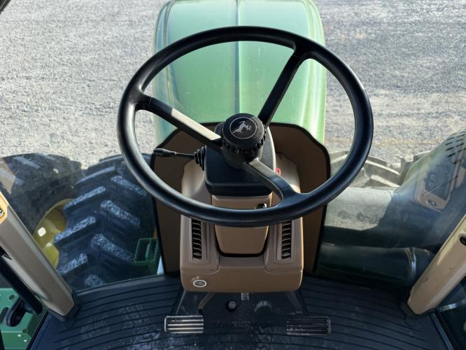 John Deere 9230