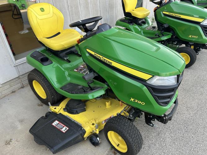 John Deere X390