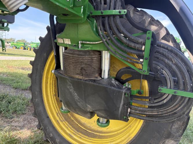 John Deere 412R