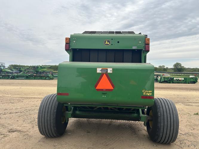 John Deere 569