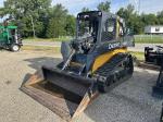 John Deere 323E