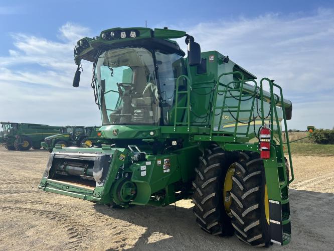 John Deere S770