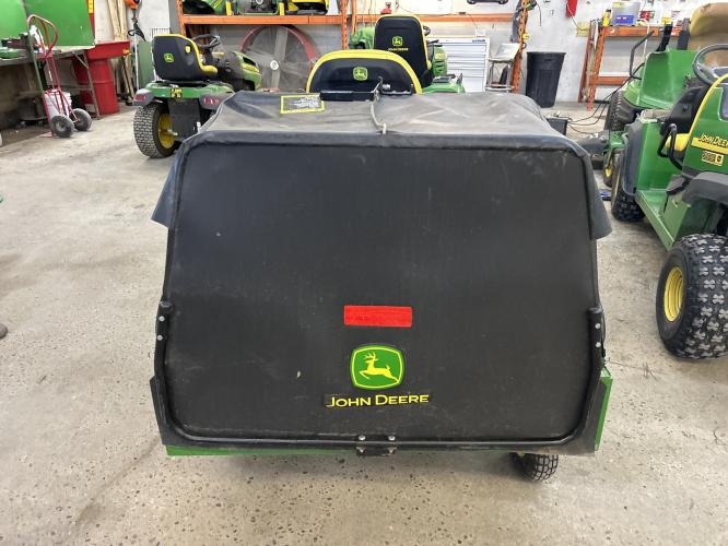 John Deere X384