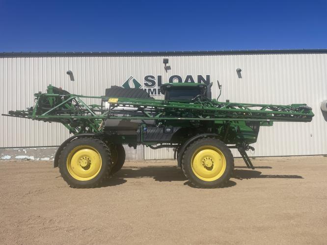 John Deere R4044