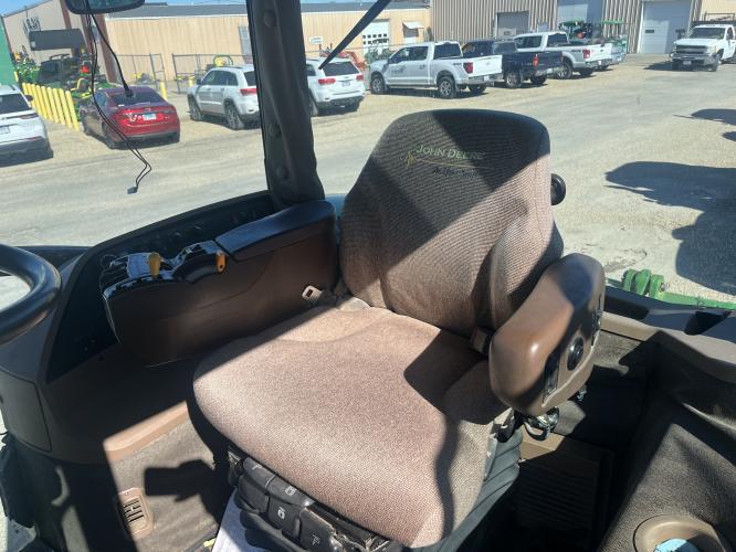 John Deere 8420