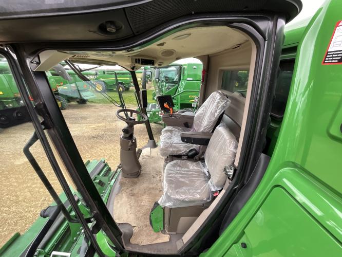 John Deere S770
