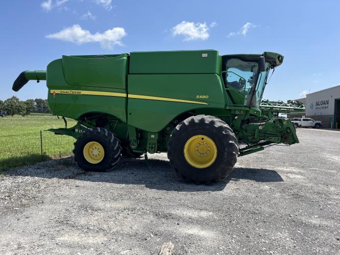 John Deere S680