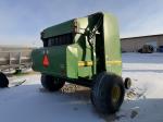 John Deere 568