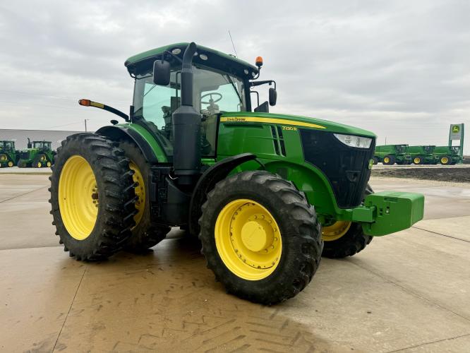 John Deere 7230R