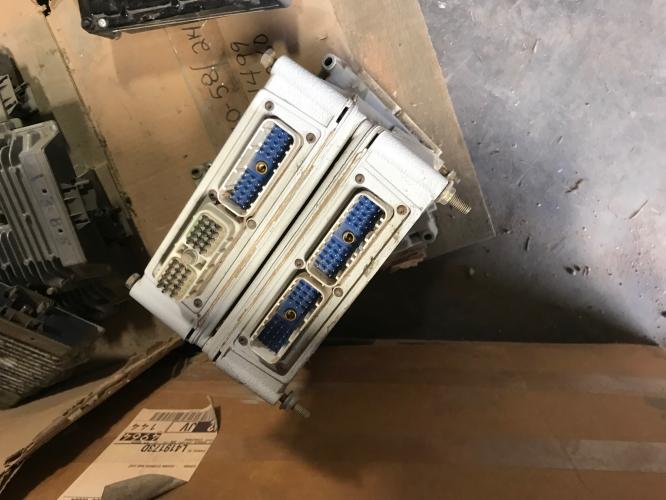 John Deere AA66528 WEDGE CONTROL