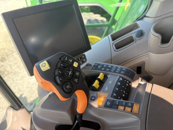 John Deere S790
