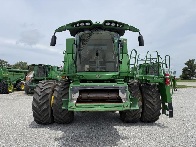 John Deere S780