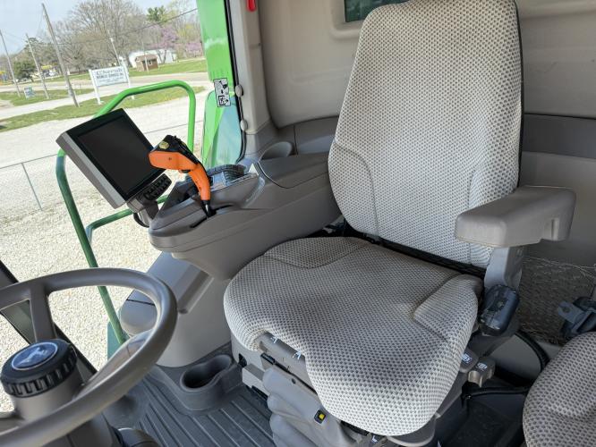 John Deere S780