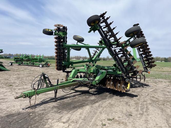 John Deere 630