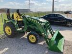 John Deere 3046R