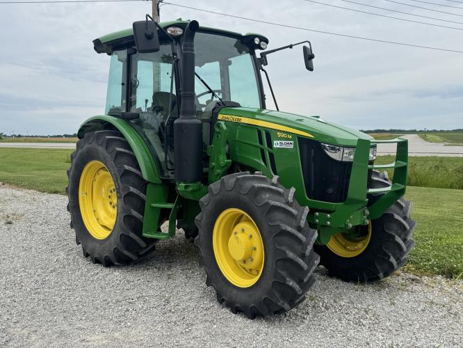John Deere 5120M