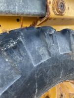 John Deere 332G