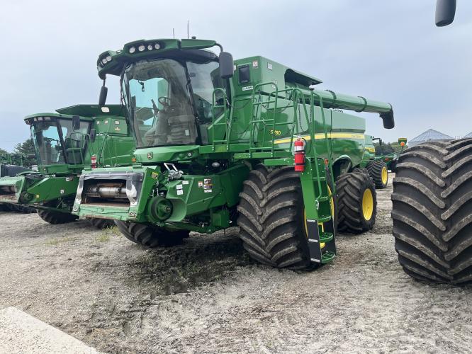 John Deere S780