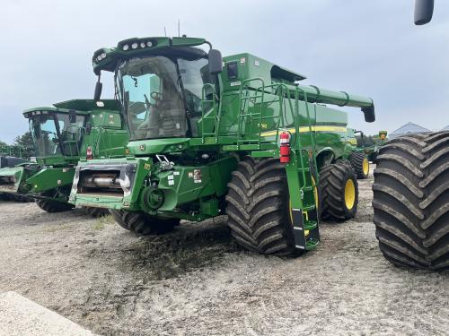  John Deere S780