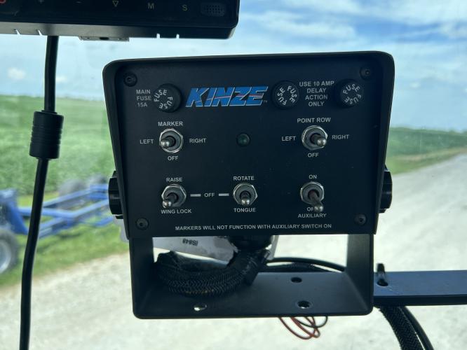 Kinze 3605