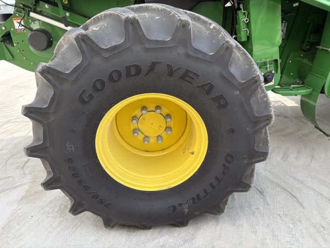 John Deere S780