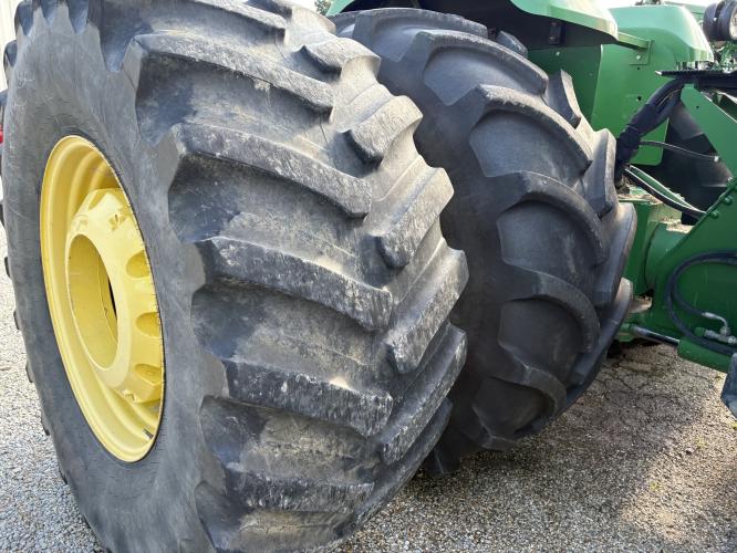 John Deere 9530