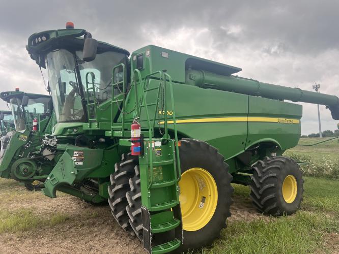 John Deere S780