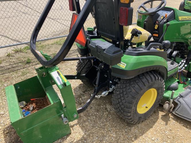 John Deere 1025R