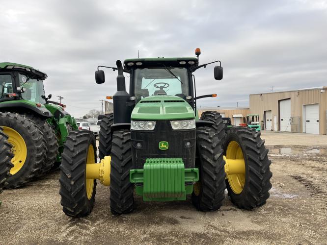 John Deere 8370R
