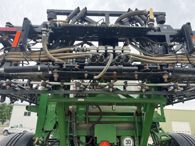 John Deere 4830