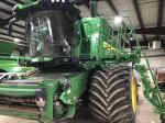 John Deere X9 1100