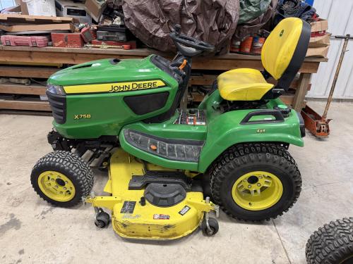 2022 John Deere X758