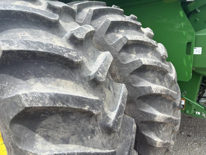 John Deere S770
