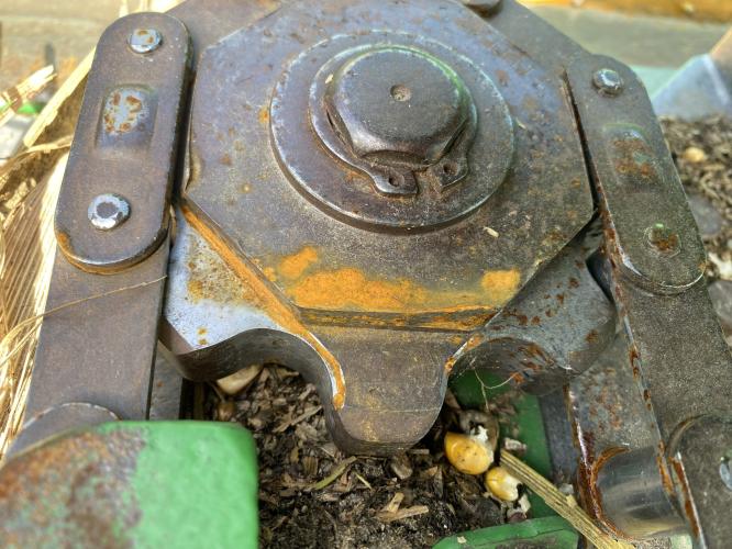 John Deere 608C