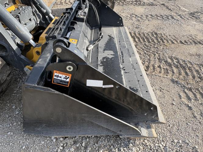 John Deere 333 P