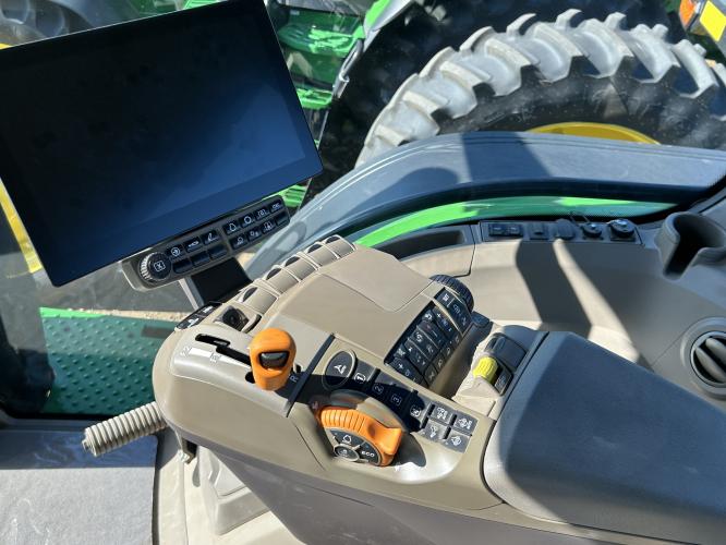 John Deere 8R 410
