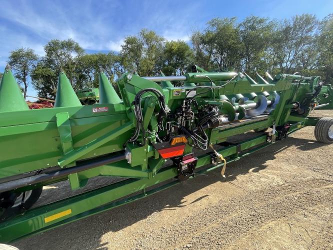 John Deere C12F
