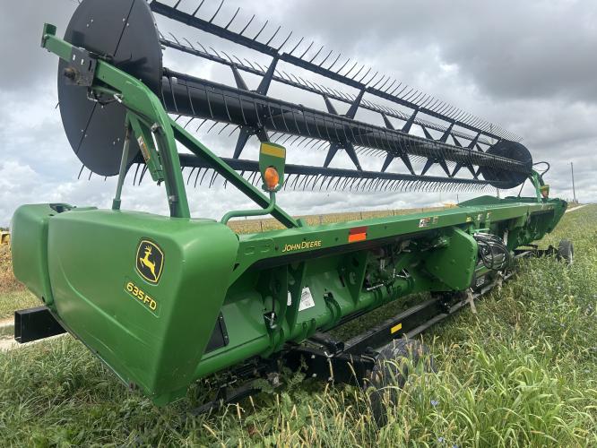 John Deere 635FD