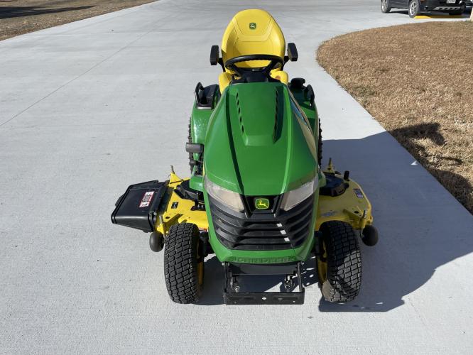 John Deere X590