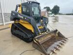 John Deere 333G