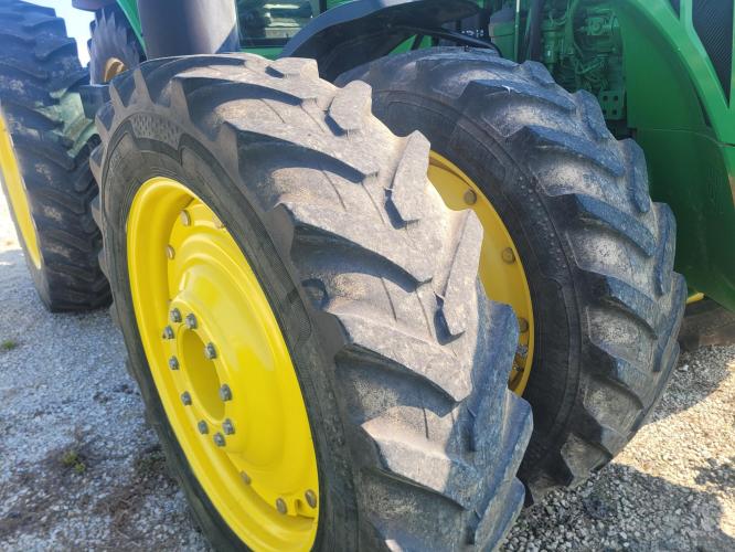 John Deere 8360R