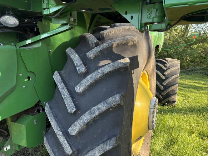 John Deere S780