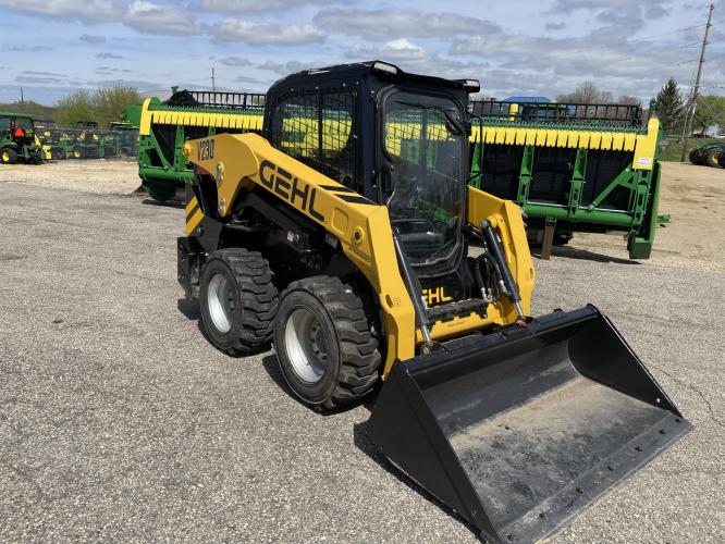 Gehl V230