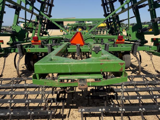 John Deere 726