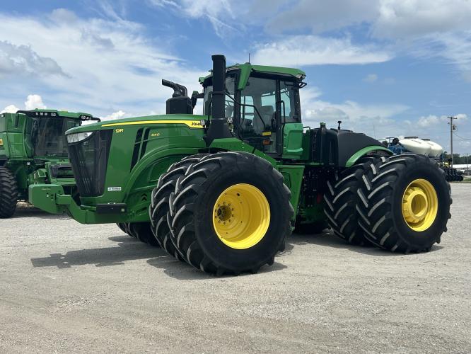 John Deere 9R 640