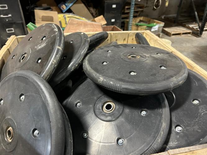 John Deere NEW AA39968 CLOSING WHEEL