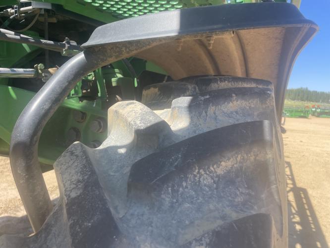 John Deere R4044
